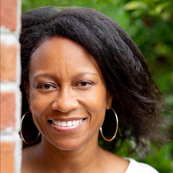 Meet your Posher, Tiffany - Picture 1 of 1